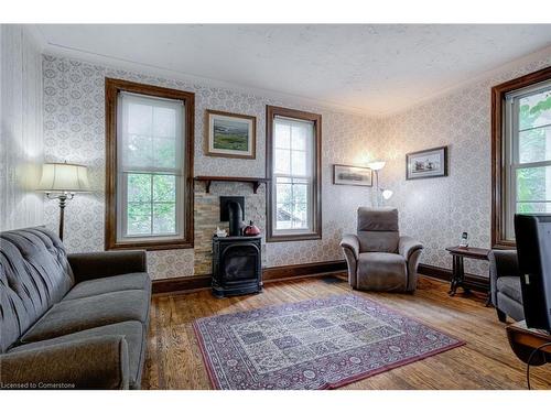 94 Sutherland Street W, Caledonia, ON - Indoor Photo Showing Living Room With Fireplace