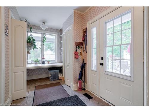 94 Sutherland Street W, Caledonia, ON - Indoor Photo Showing Other Room