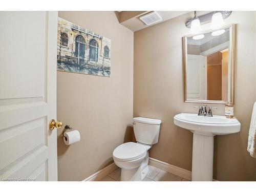 27-515 North Service Road, Stoney Creek, ON - Indoor Photo Showing Bathroom