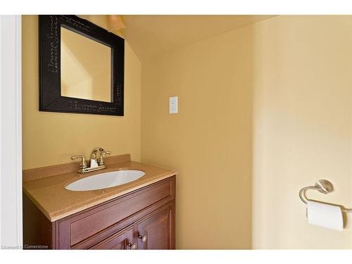 295 Plains Road W, Burlington, ON - Indoor Photo Showing Bathroom