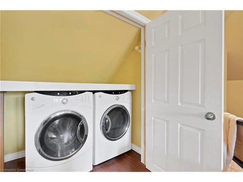 295 Plains Road W, Burlington, ON - Indoor Photo Showing Laundry Room