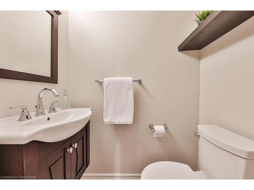 203 Penn Drive, Burlington, ON - Indoor Photo Showing Bathroom