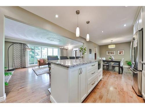 203 Penn Drive, Burlington, ON - Indoor Photo Showing Kitchen With Upgraded Kitchen