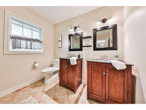 203 Penn Drive, Burlington, ON - Indoor Photo Showing Bathroom