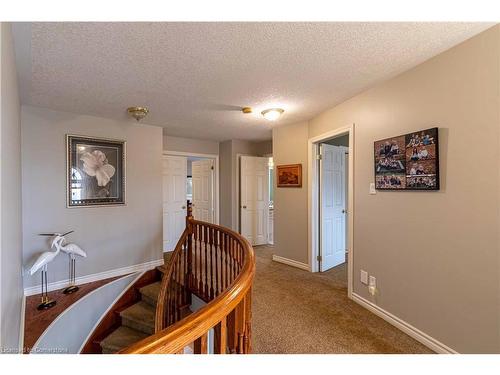 46 Hawkswood Trail, Hamilton, ON - Indoor Photo Showing Bathroom