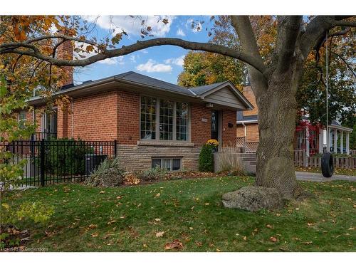 2301 Woodward Avenue, Burlington, ON - Outdoor