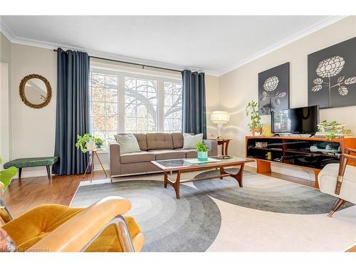 2301 Woodward Avenue, Burlington, ON - Indoor Photo Showing Living Room