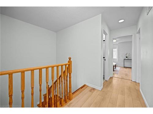 2237 Braeswood Lane, Burlington, ON - Indoor Photo Showing Other Room