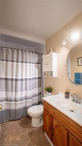 152 Copeland Street, Belmont, ON - Indoor Photo Showing Bathroom