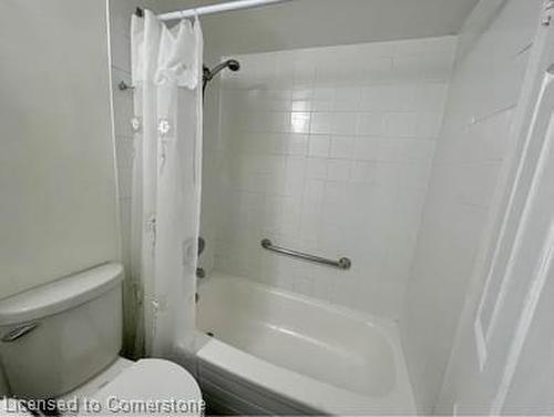 910-15 Nicklaus Drive, Hamilton, ON - Indoor Photo Showing Bathroom