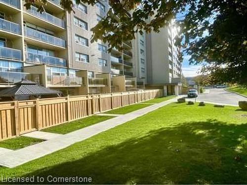 910-15 Nicklaus Drive, Hamilton, ON - Outdoor With Balcony