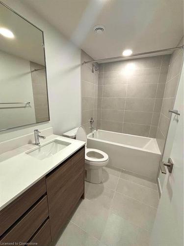 39-276 Dunsmure Road, Hamilton, ON - Indoor Photo Showing Bathroom