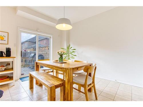 228 Springstead Avenue, Stoney Creek, ON - Indoor Photo Showing Dining Room