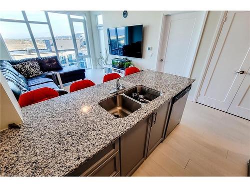 810-16 Concord Place, Grimsby, ON - Indoor Photo Showing Kitchen With Double Sink