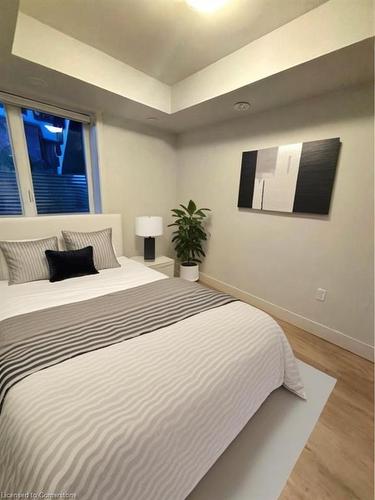 55-276 Dunsmure Road, Hamilton, ON - Indoor Photo Showing Bedroom