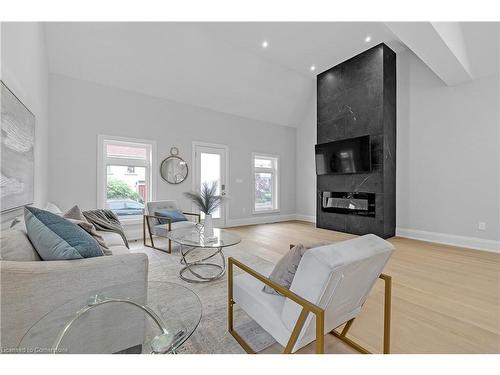 29 Magill Street, Hamilton, ON - Indoor Photo Showing Living Room With Fireplace