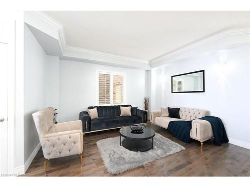 30 Ascoli Drive, Hamilton, ON - Indoor Photo Showing Living Room