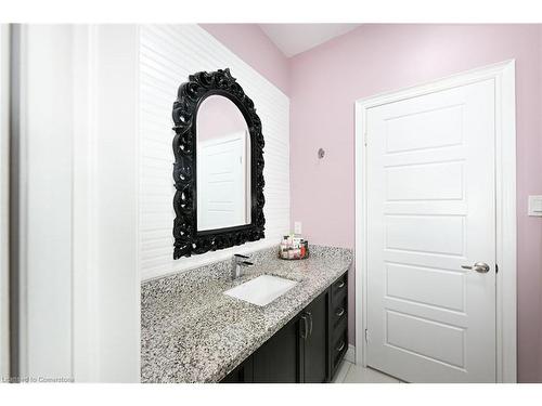 30 Ascoli Drive, Hamilton, ON - Indoor Photo Showing Bathroom