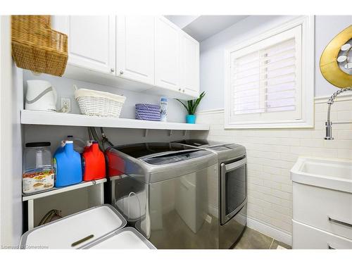 30 Ascoli Drive, Hamilton, ON - Indoor Photo Showing Laundry Room