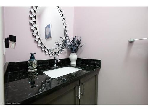 30 Ascoli Drive, Hamilton, ON - Indoor Photo Showing Bathroom