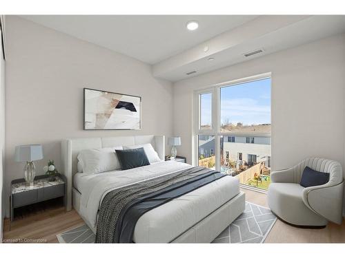 320-50 Herrick Avenue, St. Catharines, ON - Indoor Photo Showing Bedroom