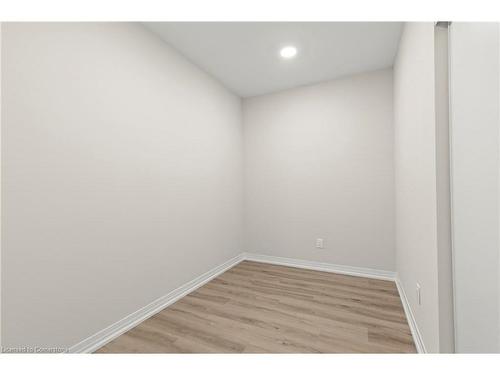 320-50 Herrick Avenue, St. Catharines, ON - Indoor Photo Showing Other Room