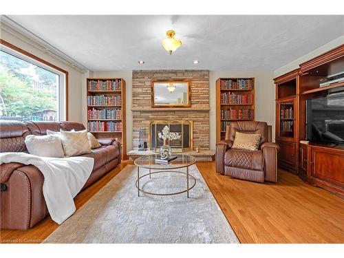 62 Bridlewood Drive, Dundas, ON - Indoor Photo Showing Living Room With Fireplace