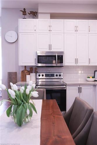 101A-85 Morrell Street, Brantford, ON - Indoor Photo Showing Kitchen