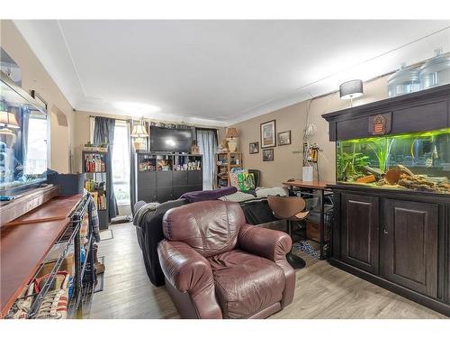 29 Clarendon Avenue, Hamilton, ON - Indoor