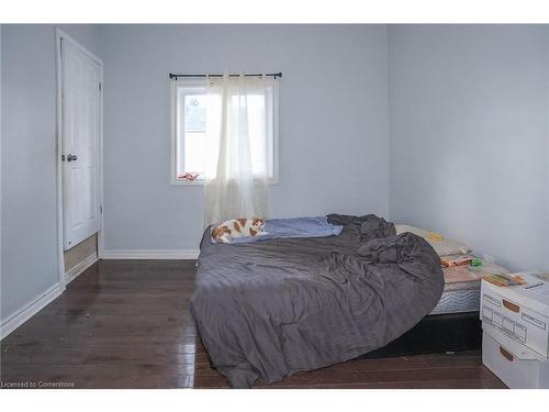 344 Barton Street, Stoney Creek, ON - Indoor Photo Showing Bedroom