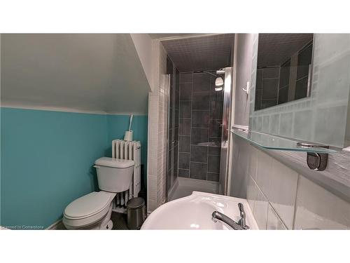 3-157 Herkimer Street, Hamilton, ON - Indoor Photo Showing Bathroom