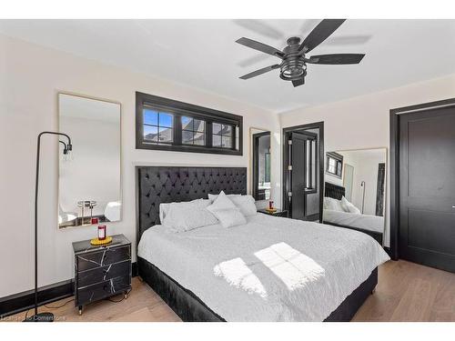 308 Appleby Line, Burlington, ON - Indoor Photo Showing Bedroom