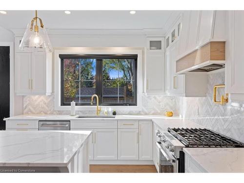 308 Appleby Line, Burlington, ON - Indoor Photo Showing Kitchen With Upgraded Kitchen