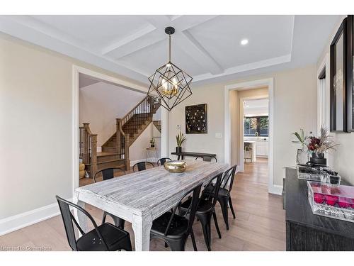 308 Appleby Line, Burlington, ON - Indoor Photo Showing Dining Room