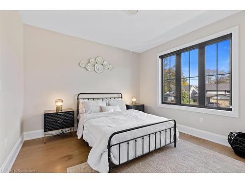 308 Appleby Line, Burlington, ON - Indoor Photo Showing Bedroom