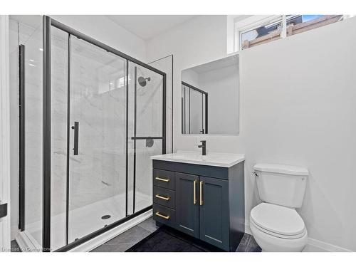 308 Appleby Line, Burlington, ON - Indoor Photo Showing Bathroom