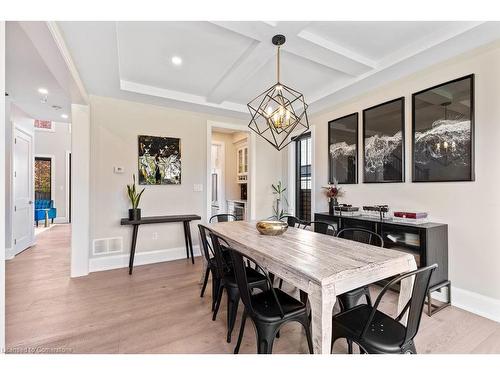 308 Appleby Line, Burlington, ON - Indoor Photo Showing Dining Room