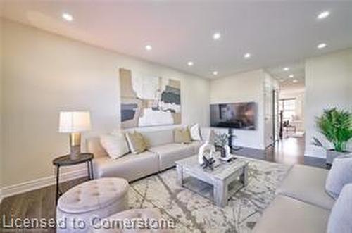 1145 Riddell Crescent, Hamilton, ON - Indoor Photo Showing Living Room