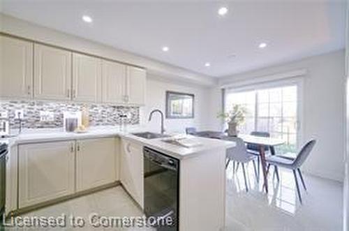 1145 Riddell Crescent, Hamilton, ON - Indoor Photo Showing Kitchen