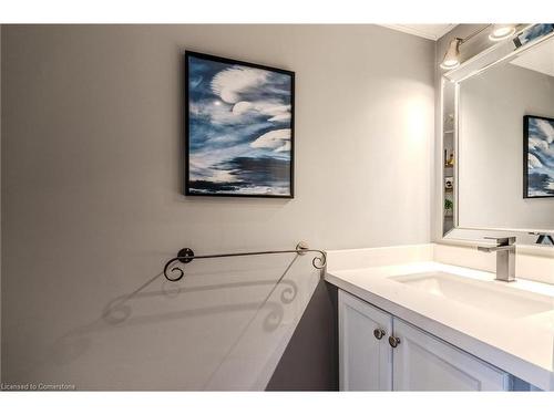 7-5110 Fairview Street, Burlington, ON - Indoor Photo Showing Bathroom