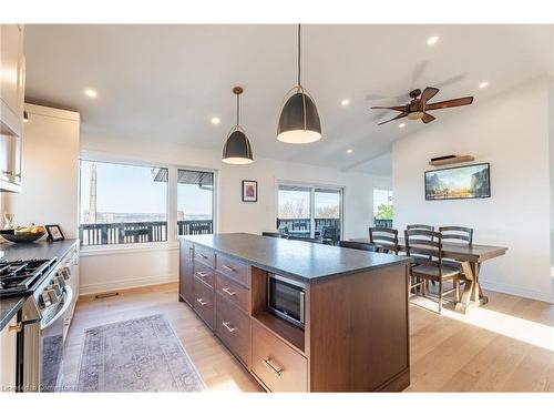 6 Arcade Crescent, Hamilton, ON - Indoor Photo Showing Kitchen With Upgraded Kitchen