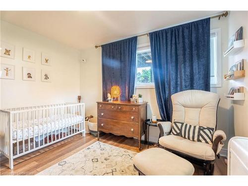 6 Arcade Crescent, Hamilton, ON - Indoor Photo Showing Bedroom