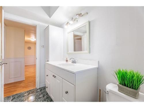 6 Arcade Crescent, Hamilton, ON - Indoor Photo Showing Bathroom