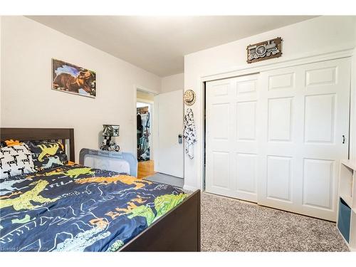 6 Arcade Crescent, Hamilton, ON - Indoor Photo Showing Bedroom