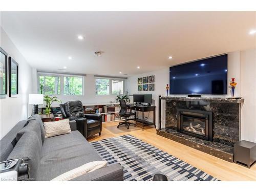 5071 Spruce Avenue, Burlington, ON - Indoor Photo Showing Living Room With Fireplace