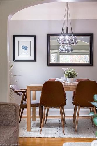 30 Miles Court, Hamilton, ON - Indoor Photo Showing Dining Room