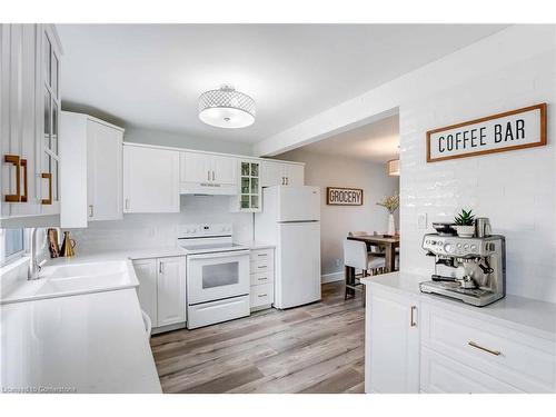 3 Echo Street E, Cayuga, ON - Indoor Photo Showing Kitchen