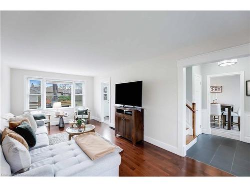 3 Echo Street E, Cayuga, ON - Indoor Photo Showing Living Room