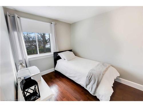 3 Echo Street E, Cayuga, ON - Indoor Photo Showing Bedroom