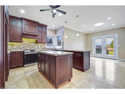 9153 Eighth Line, Georgetown, ON - Indoor Photo Showing Kitchen With Upgraded Kitchen